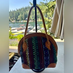 ￼Small Multicolored Zippered With Leather Trimmed Shoulder Bag Purse